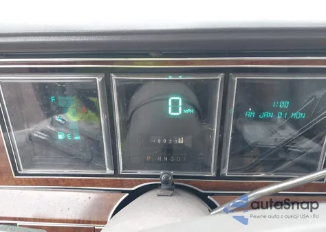 1989 Lincoln Town Car Cartier from USA, damaged, VIN 1LNBM83F7KY767386